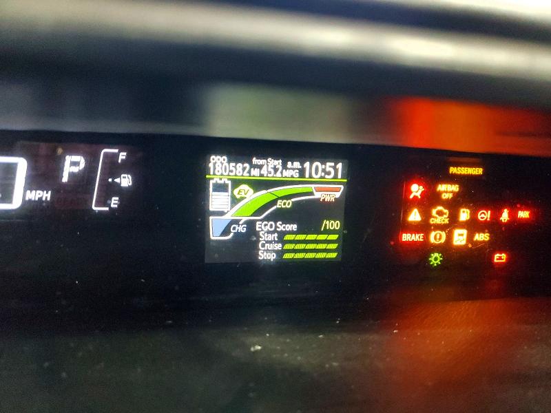 Photo 9 from auction – 2017 TOYOTA PRIUS C with VIN JTDKDTB39H1595328