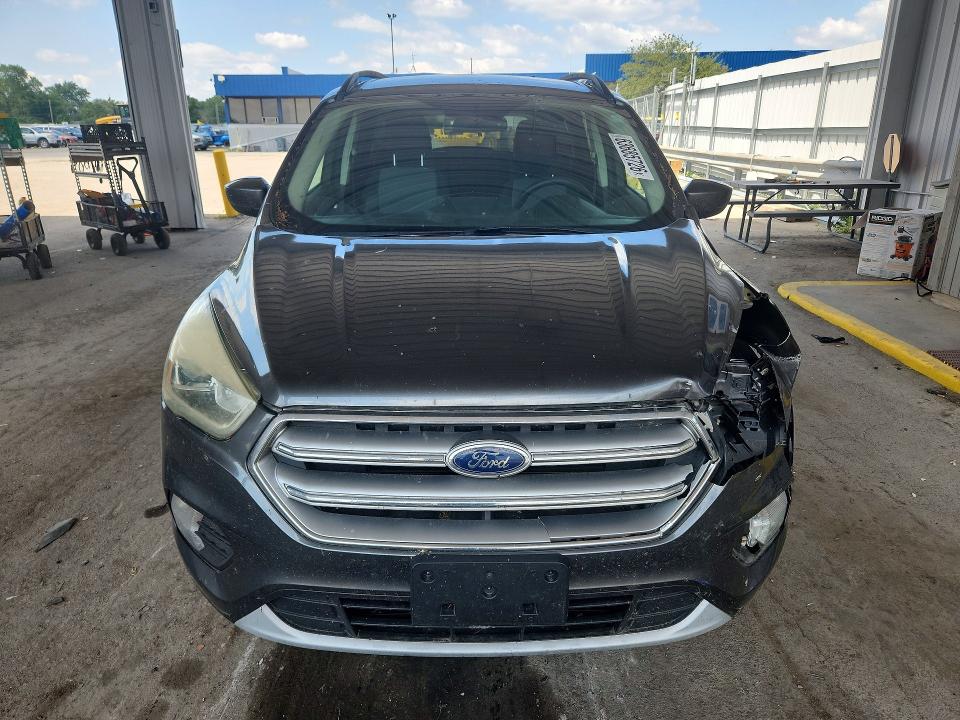 Photo 5 from auction – 2017 FORD ESCAPE with VIN 1FMCU0GD9HUA12707