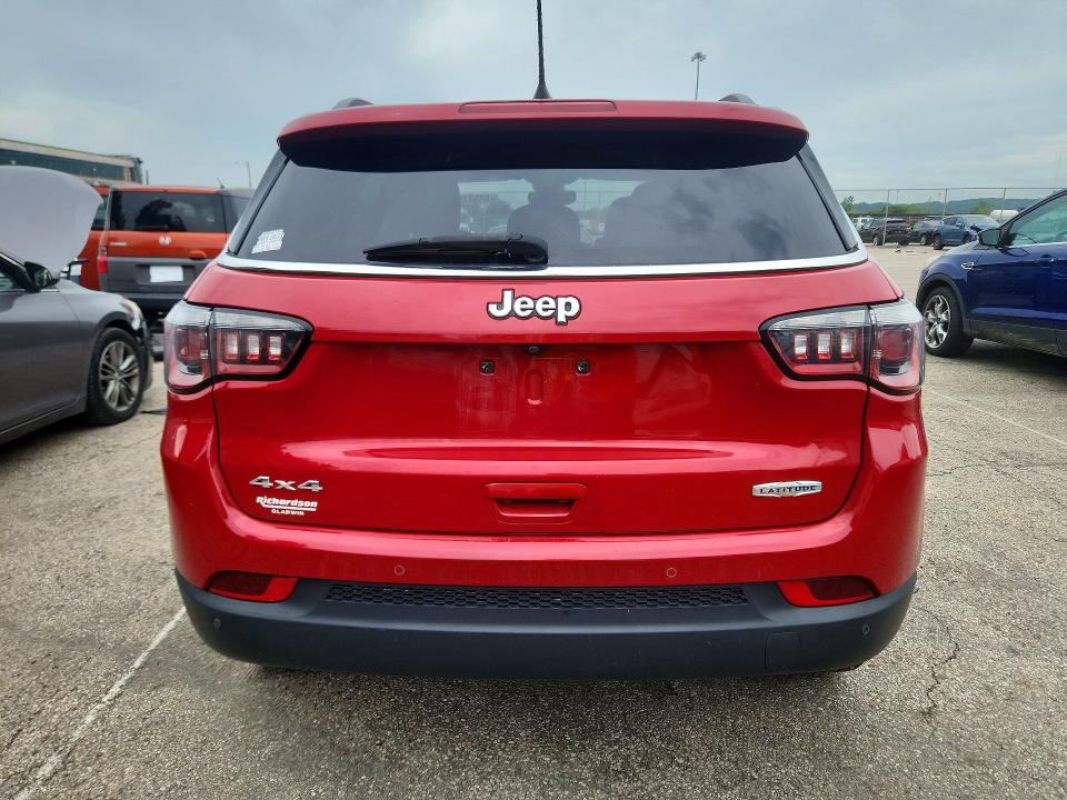 Photo 6 from auction – 2017 JEEP COMPASS with VIN 3C4NJDBB9HT692377