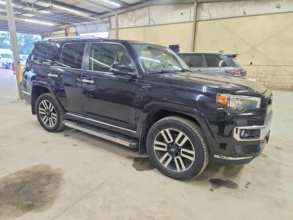 Photo 4 from auction – 2015 TOYOTA 4RUNNER with VIN JTEBU5JR2F5204300