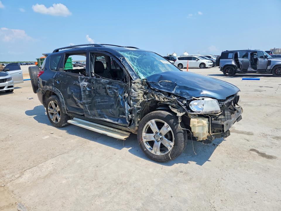 Photo 4 from auction – 2011 TOYOTA RAV4 with VIN 2T3WF4DV9BW097364