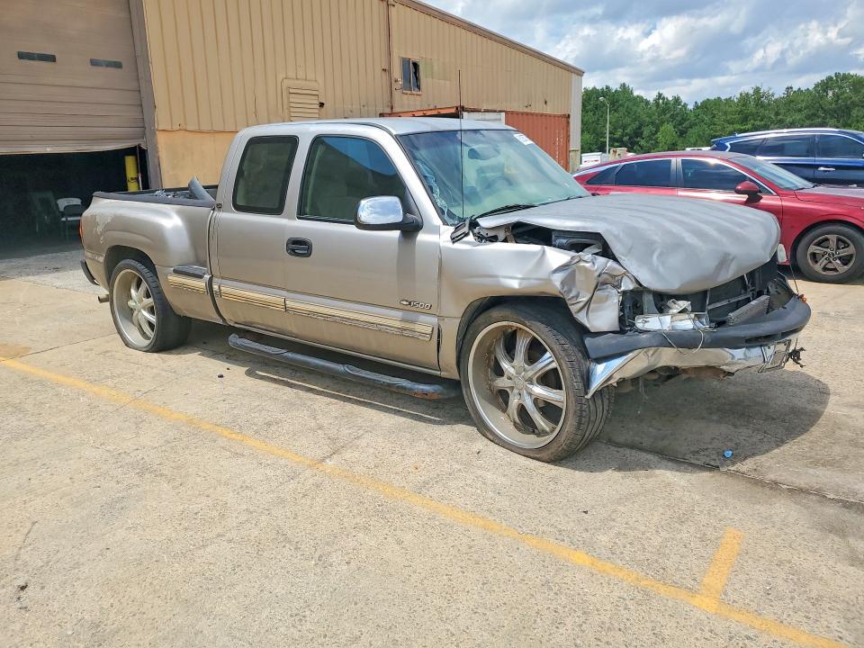 Photo 4 from auction – 2001 CHEVROLET SILVERADO with VIN 2GCEC19V311185815