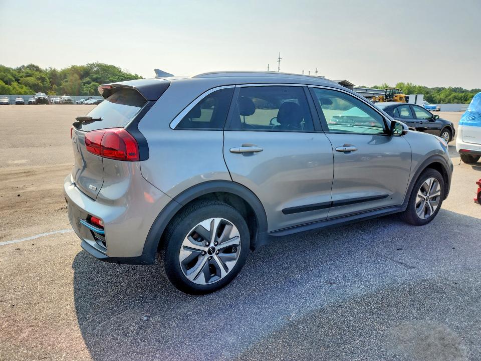 Photo 3 from auction – 2022 KIA NIRO EV with VIN KNDCC3LG1N5159974
