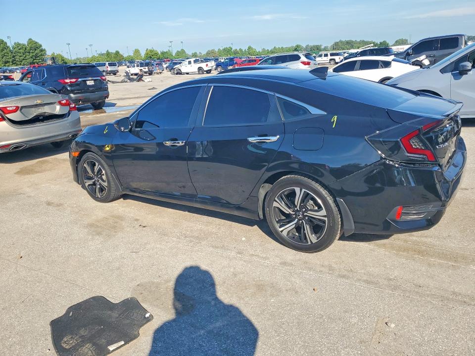 Photo 2 from auction – 2016 HONDA CIVIC with VIN 19XFC1F95GE013860