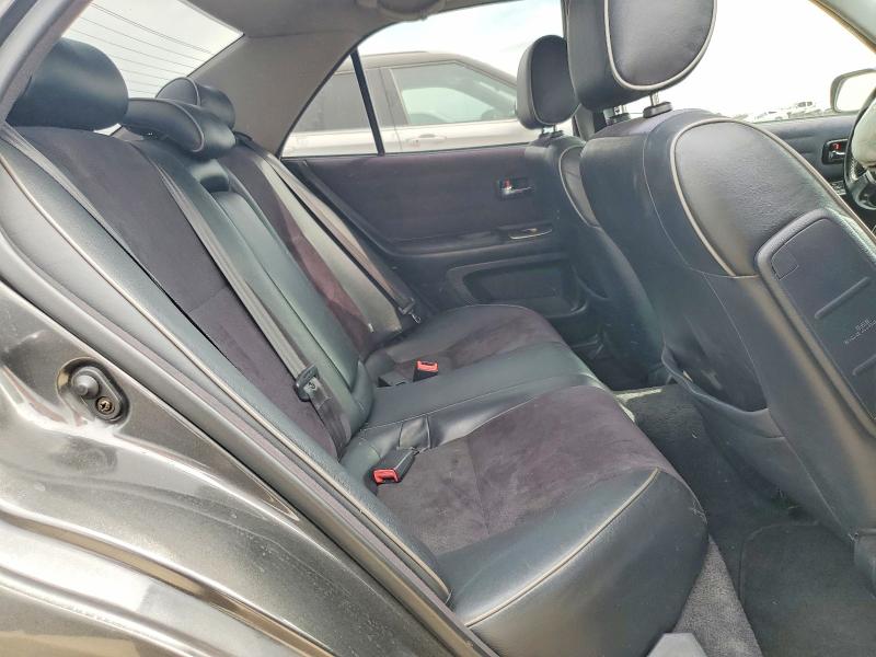 Photo 10 from auction – 2004 LEXUS IS with VIN JTHBD192040084557