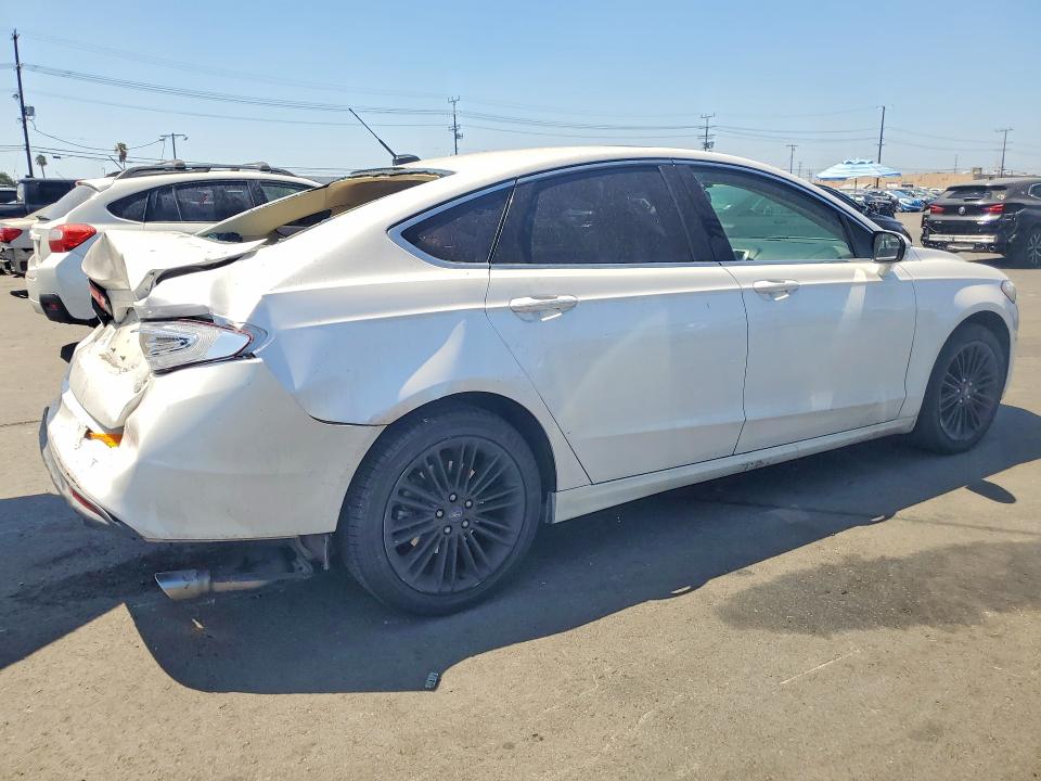 Photo 3 from auction – 2014 FORD FUSION with VIN 3FA6P0HD8ER235093