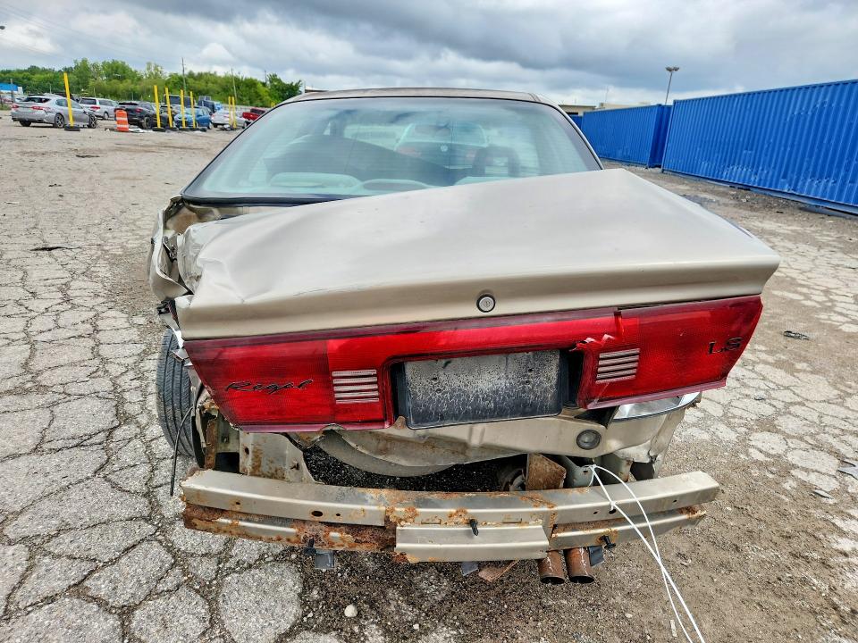 Photo 6 from auction – 2002 BUICK REGAL with VIN 2G4WB52K321189259