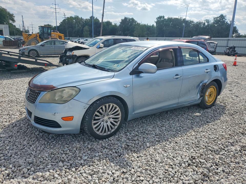 2011 SUZUKI KIZASHI