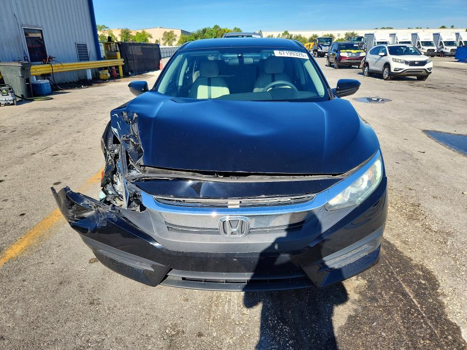 Photo 5 from auction – 2016 HONDA CIVIC with VIN 19XFC2F53GE027789