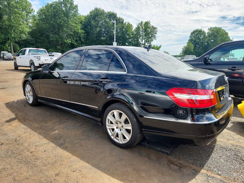 Zdjęcie 2 z aukcji – 2013 MERCEDES-BENZ E z VIN WDDHF8JB1DA720025