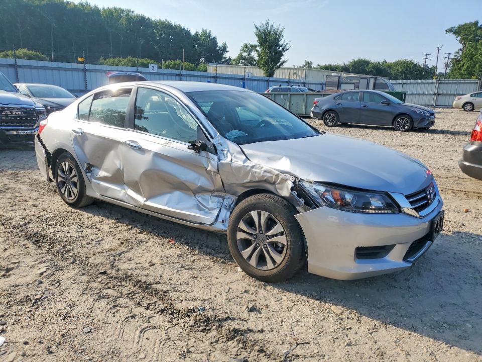 Photo 4 from auction – 2014 HONDA ACCORD with VIN 1HGCR2F30EA268825
