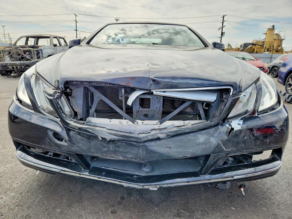 Photo 5 from auction – 2011 MERCEDES-BENZ E with VIN WDDKK5GF2BF114498