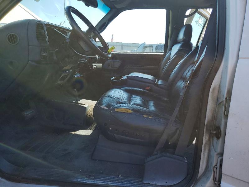 Photo 7 from auction – 1995 CHEVROLET SUBURBAN with VIN 1GNFK16K9SJ437048