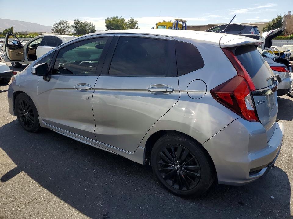 Photo 2 from auction – 2018 HONDA FIT with VIN 3HGGK5H66JM708655