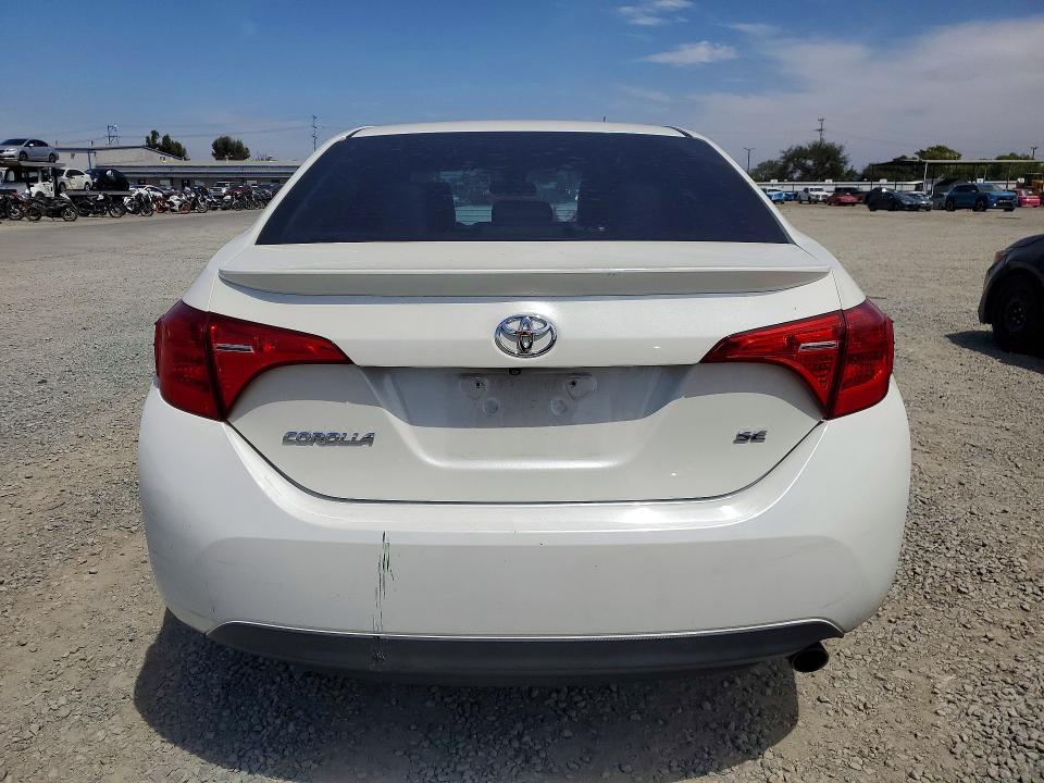 Photo 6 from auction – 2018 TOYOTA COROLLA with VIN 5YFBURHEXJP743063