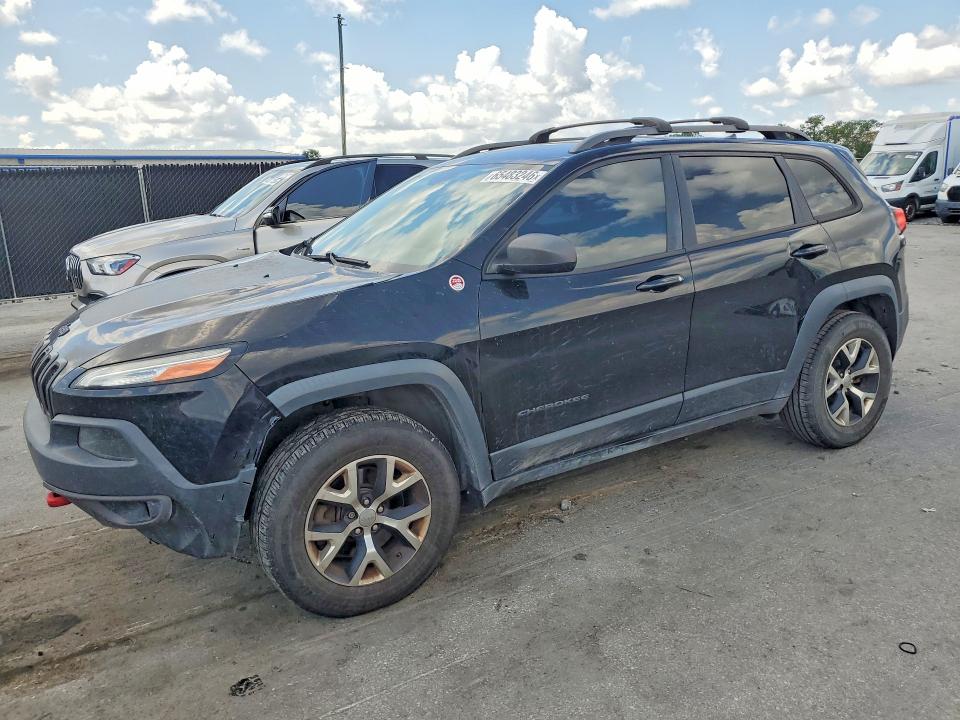 JEEP CHEROKEE 2017 with VIN 1C4PJMBS8HW589230 - Photo from auction