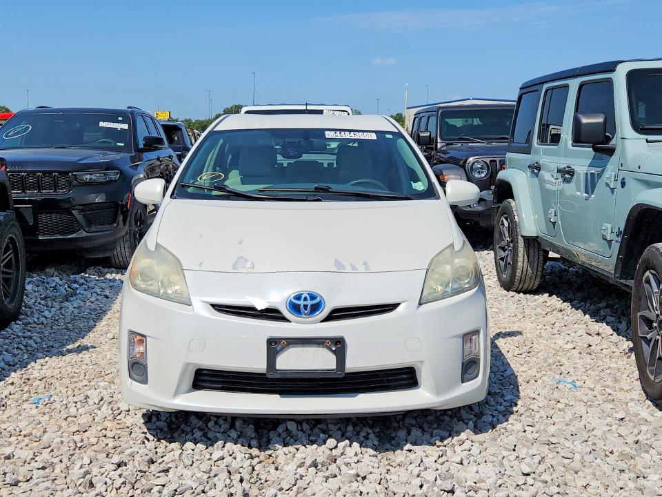 Photo 5 from auction – 2011 TOYOTA PRIUS with VIN JTDKN3DUXB5372573