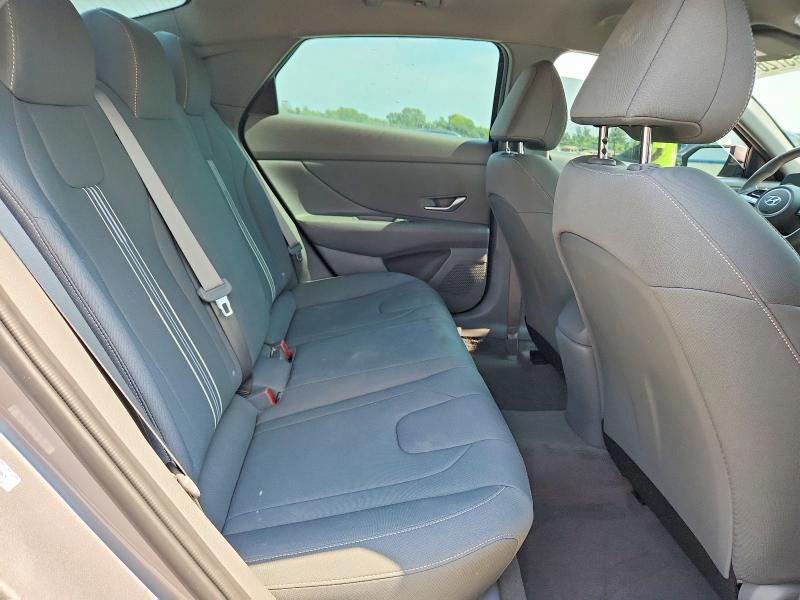 Photo 10 from auction – 2023 HYUNDAI ELANTRA with VIN KMHLS4AG2PU555251