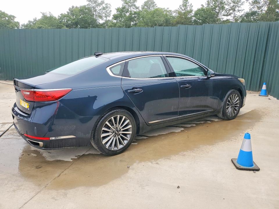 Снимка 3 от търг – 2017 KIA CADENZA с VIN KNALC4J15H5041660