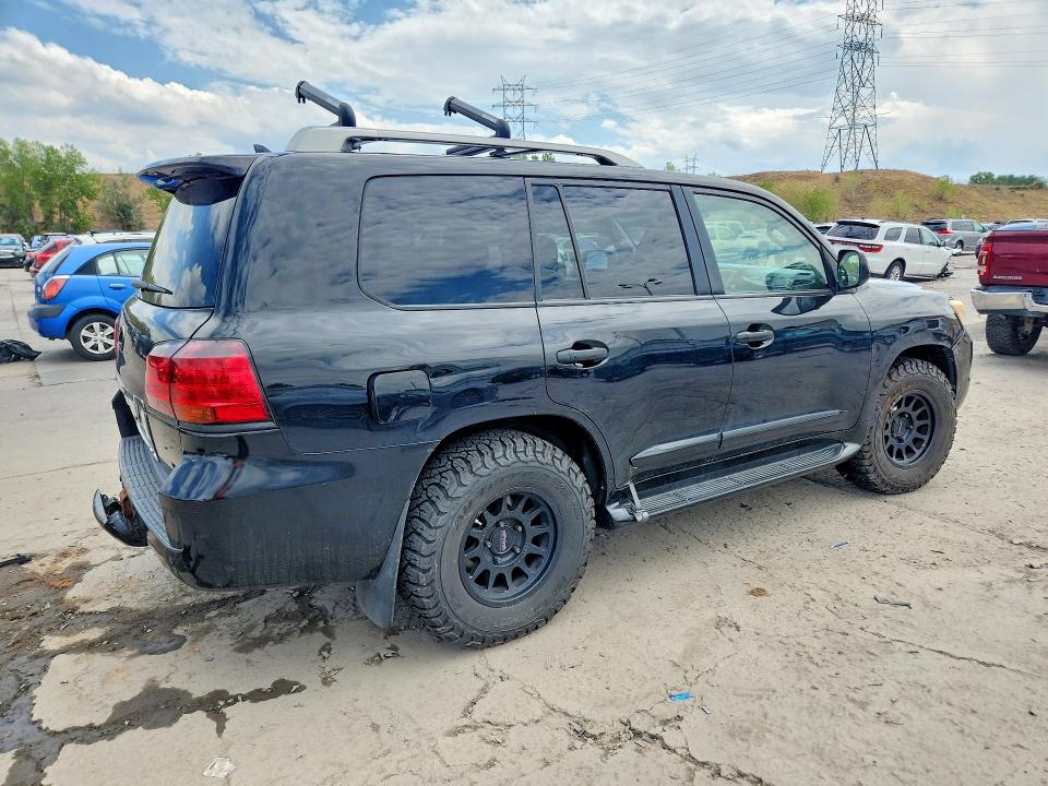 Photo 3 from auction – 2010 LEXUS LX with VIN JTJHY7AX5A4050450