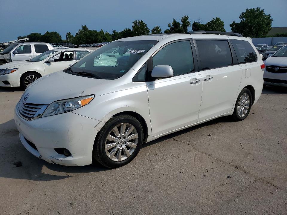 TOYOTA SIENNA 2011 con VIN 5TDYK3DC4BS002210 - Foto de la subasta