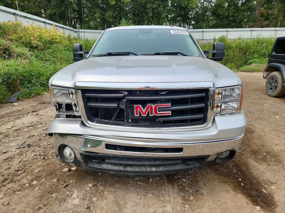 Photo 5 from auction – 2010 GMC SIERRA with VIN 3GTRKVE37AG105214