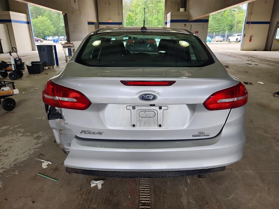 Photo 6 from auction – 2015 FORD FOCUS with VIN 1FADP3F26FL376402