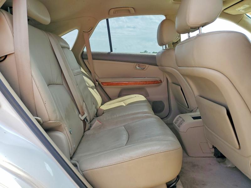 Photo 11 from auction – 2005 LEXUS RX with VIN 2T2GA31U55C023300