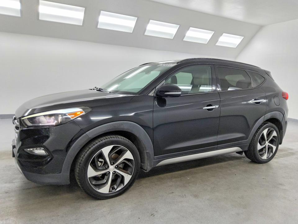 HYUNDAI TUCSON 2017 with VIN KM8J33A21HU317802 - Photo from auction