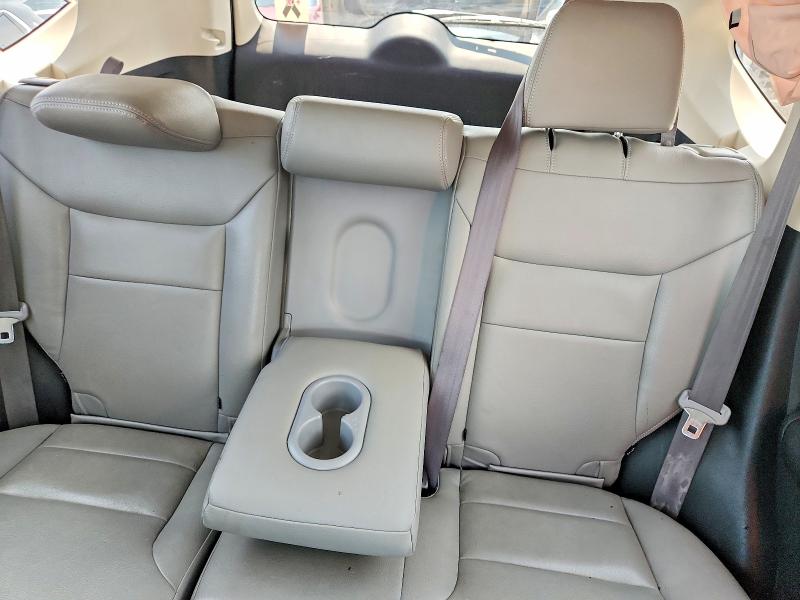 Photo 10 from auction – 2016 HONDA CR-V with VIN 2HKRM4H44GH684736