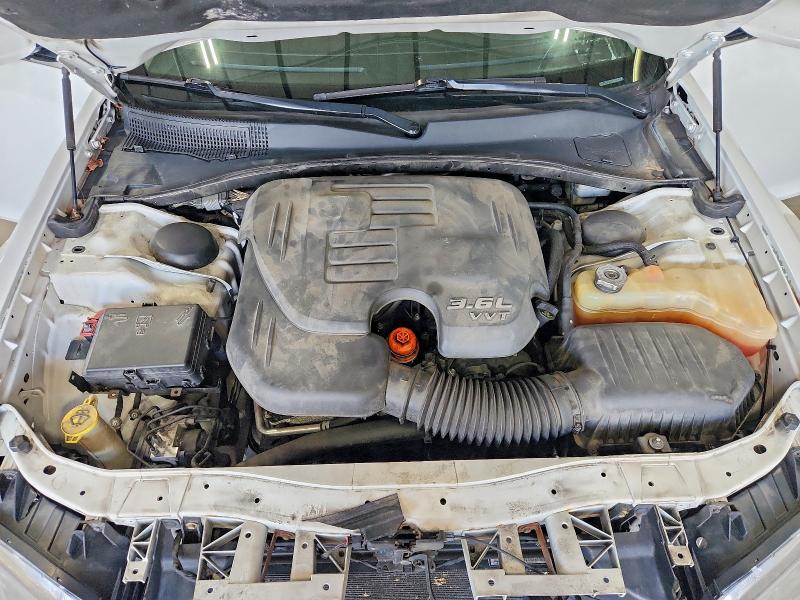 Foto 11 de la subasta – 2015 CHRYSLER 300 con VIN 2C3CCARG3FH808393