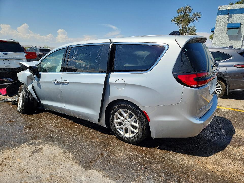 Photo 2 from auction – 2026 CHRYSLER PACIFICA with VIN 2C4RC1BG1TR250369