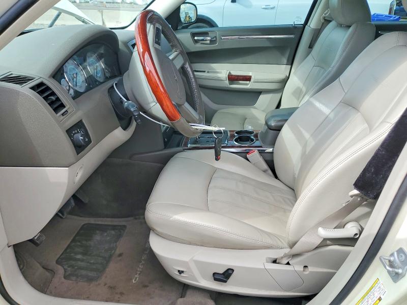 Photo 7 from auction – 2010 CHRYSLER 300C with VIN 2C3CA6CT8AH126224