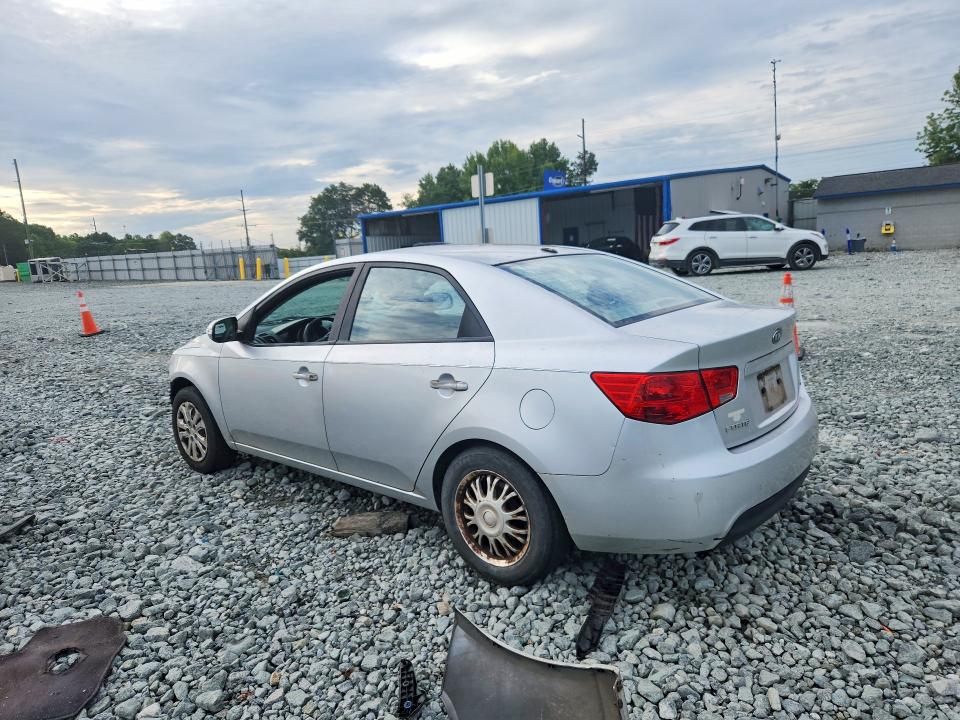 Photo 2 from auction – 2010 KIA FORTE with VIN KNAFU4A25A5105320