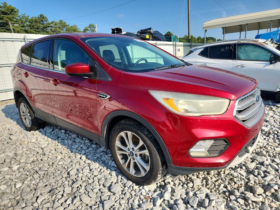 Photo 4 from auction – 2017 FORD ESCAPE with VIN 1FMCU0G98HUB85680