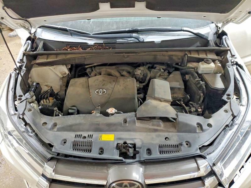 Photo 12 from auction – 2019 TOYOTA HIGHLANDER with VIN 5TDDZRFHXKS971029