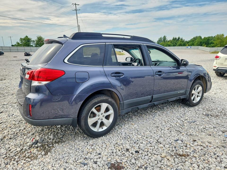Photo 3 from auction – 2014 SUBARU OUTBACK with VIN 4S4BRDLCXE2208356
