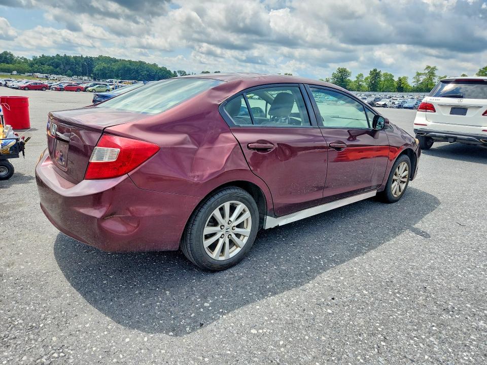 Photo 3 from auction – 2012 HONDA CIVIC with VIN JHMFB2F87CS003403