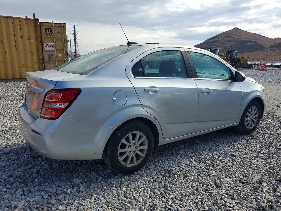 Photo 3 from auction – 2017 CHEVROLET SONIC with VIN 1G1JD5SG0H4123021