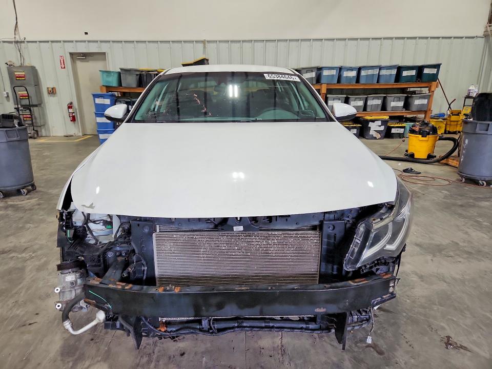 Photo 5 from auction – 2019 KIA OPTIMA with VIN 5XXGT4L39KG370724