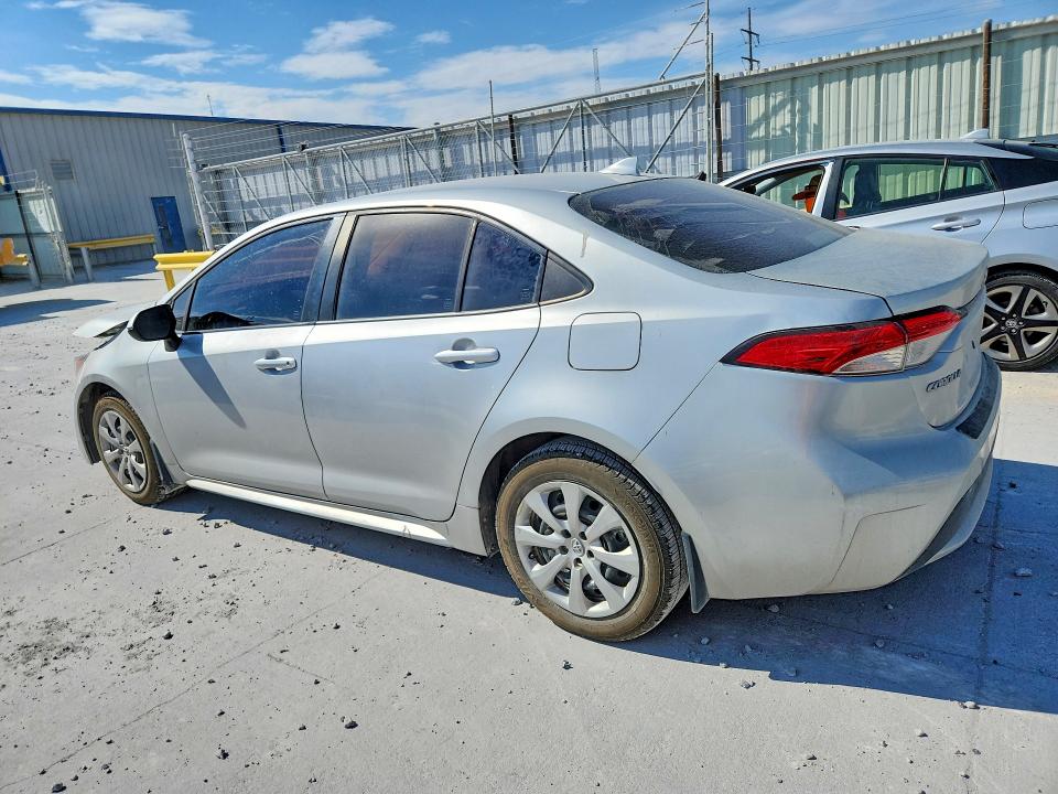 Photo 2 from auction – 2022 TOYOTA COROLLA with VIN JTDEPMAE1N3007256