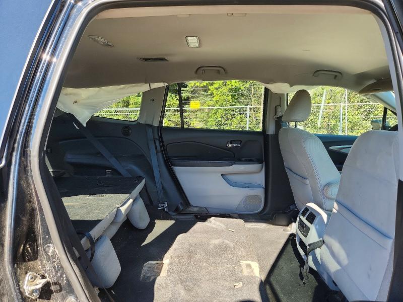 Снимка 11 от търг – 2018 HONDA PILOT с VIN 5FNYF5H3XJB017873