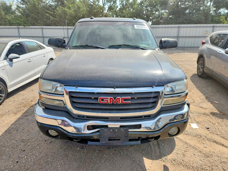 Photo 5 from auction – 2003 GMC SIERRA with VIN 1GTHK29U93E351916