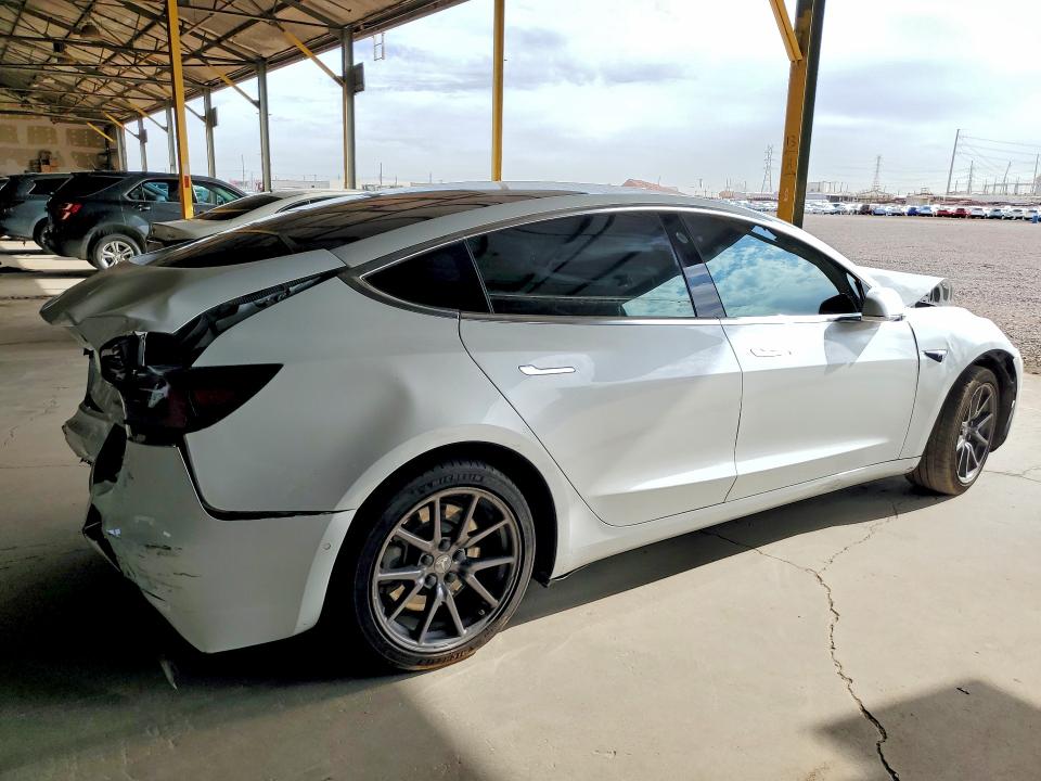 Photo 3 from auction – 2018 TESLA MODEL 3 with VIN 5YJ3E1EA2JF162611