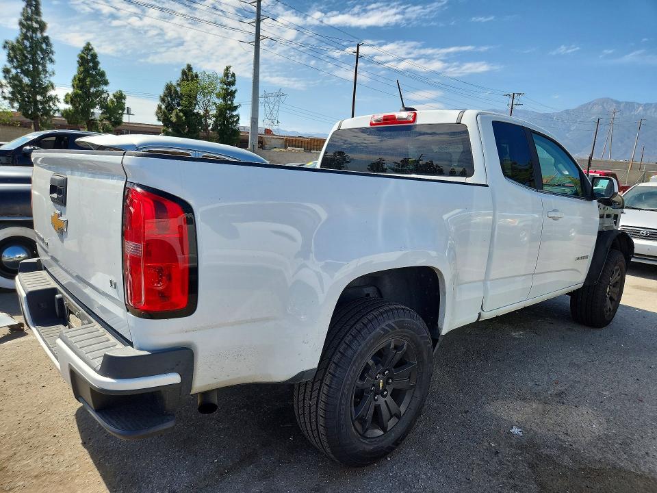 Photo 3 from auction – 2018 CHEVROLET COLORADO with VIN 1GCHSCEN8J1236796