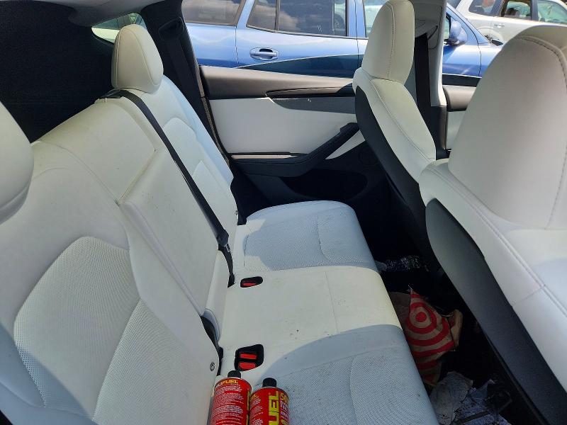 Снимка 10 от търг – 2026 TESLA MODEL Y с VIN 7SAYGDEE9TA491765