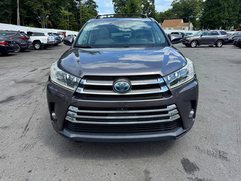Photo 5 from auction – 2018 TOYOTA HIGHLANDER HYBRID with VIN 5TDDGRFH0JS037286