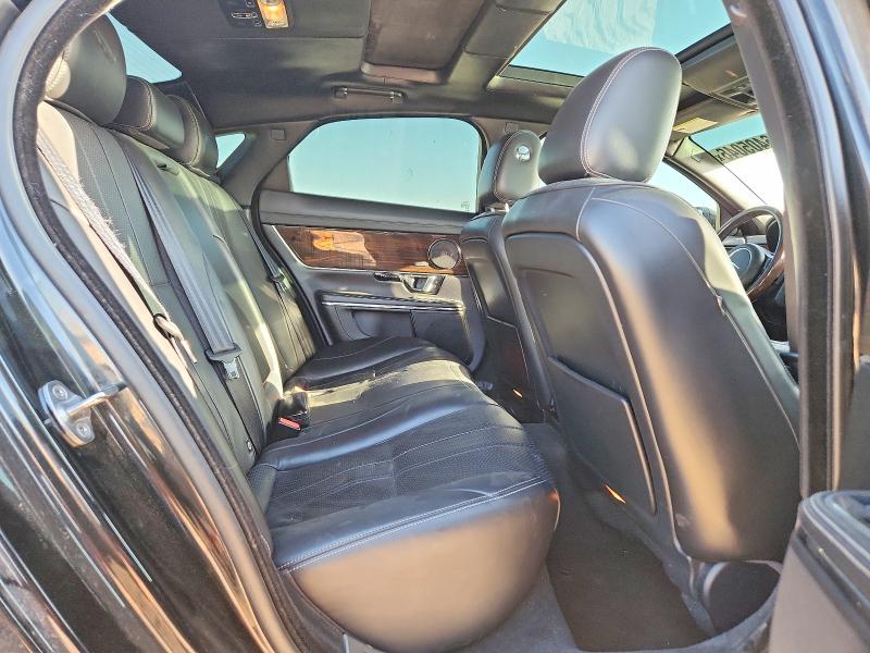 Photo 10 from auction – 2015 JAGUAR XJ with VIN SAJWA1GT0FMV82553