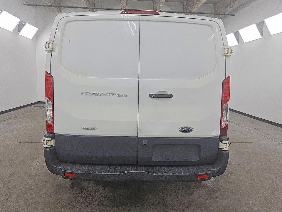 Photo 6 from auction – 2018 FORD TRANSIT with VIN 1FTBW1ZG5JKB15499