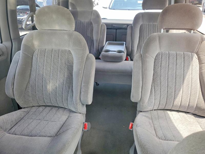 Photo 10 from auction – 2003 CHEVROLET ASTRO with VIN 1GNEL19X53B149698